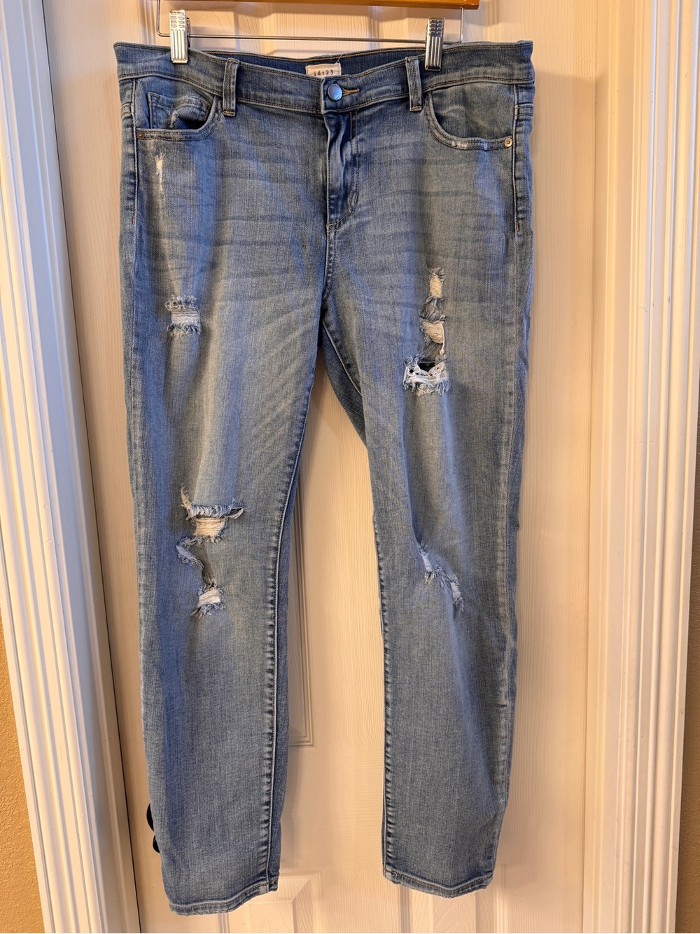 Light Blue Skinny Ripped Jeans for Women